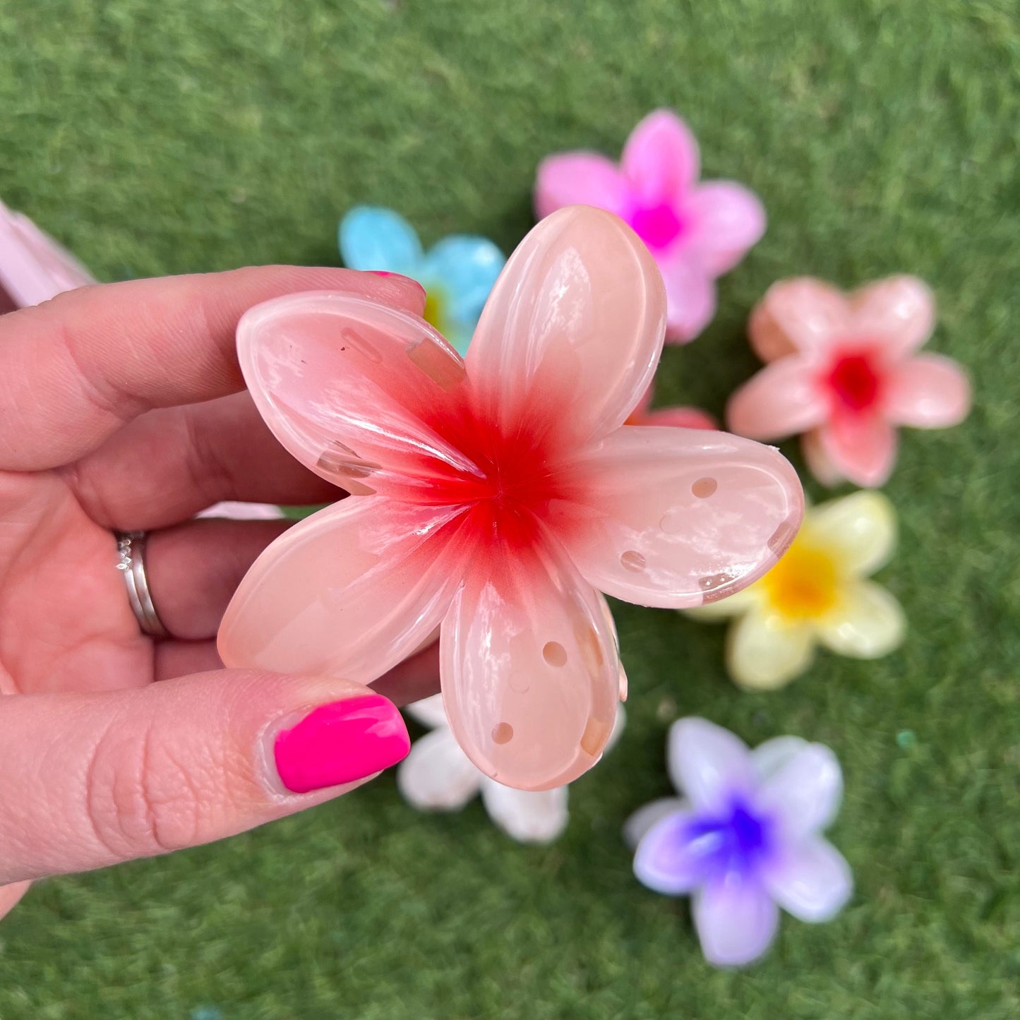 Large Pastel Hibiscus Claw Hair Clips