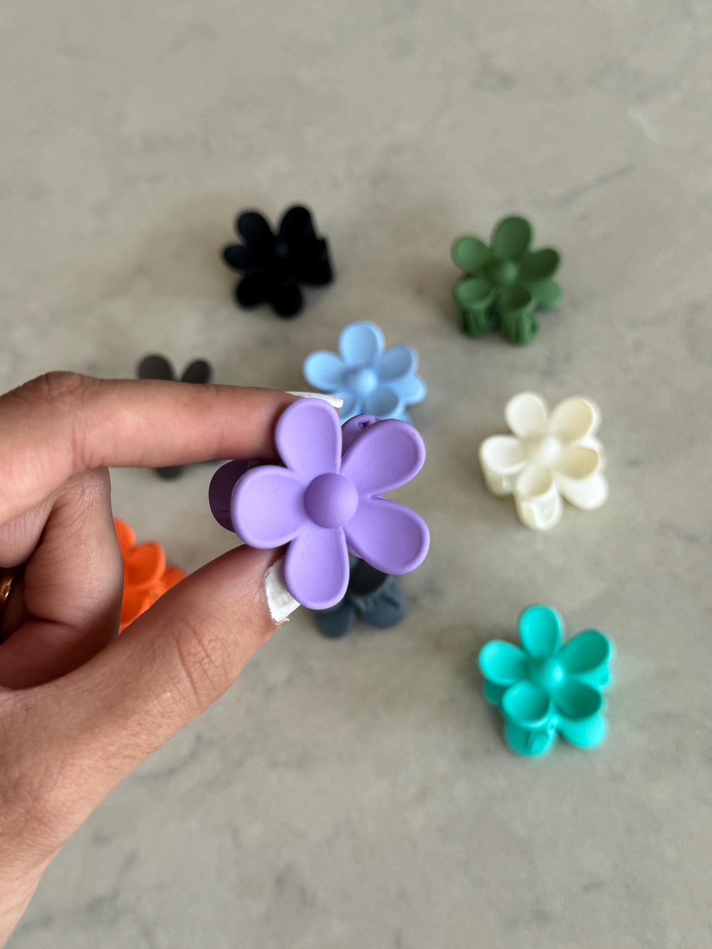 Medium Pastel Flower Claw Hair Clips