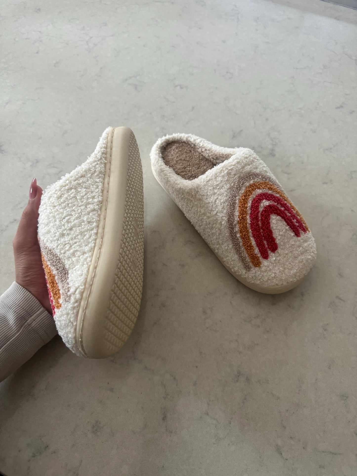 Neutral Red Rainbow Comfy Lounge Slippers