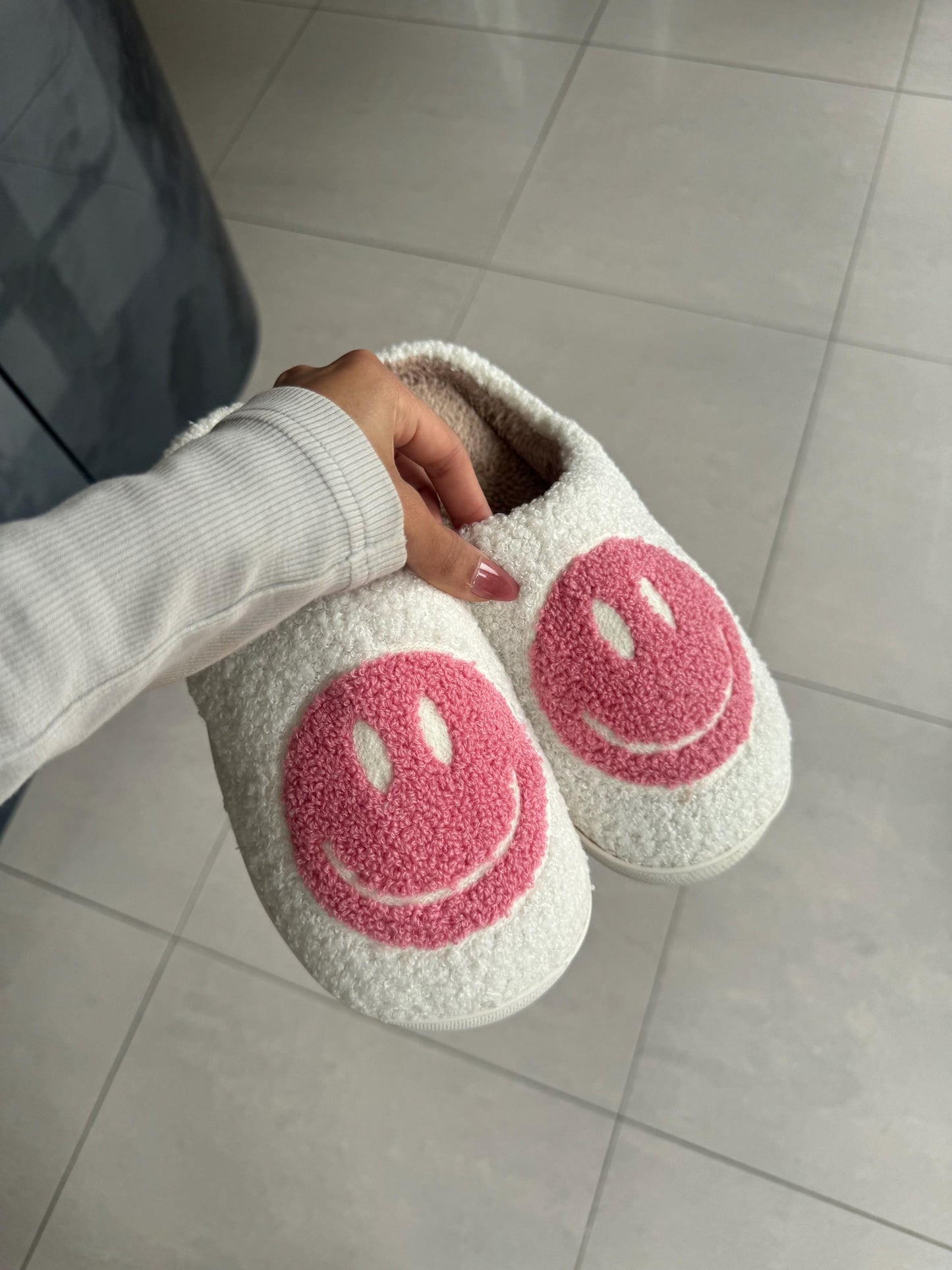 Pink Smiley Face Plush Lounge Slippers